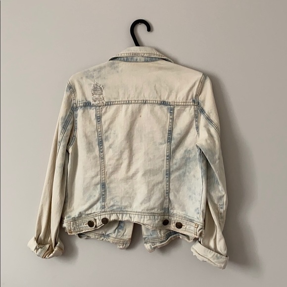 ❌SOLD❌ Free People jean jacket - Picture 2 of 7